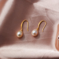 Women's Pearl Earrings 