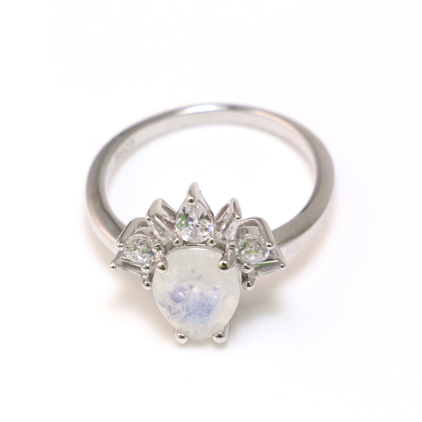 925 Sterling Silver Moonstone Ring - Chainstones