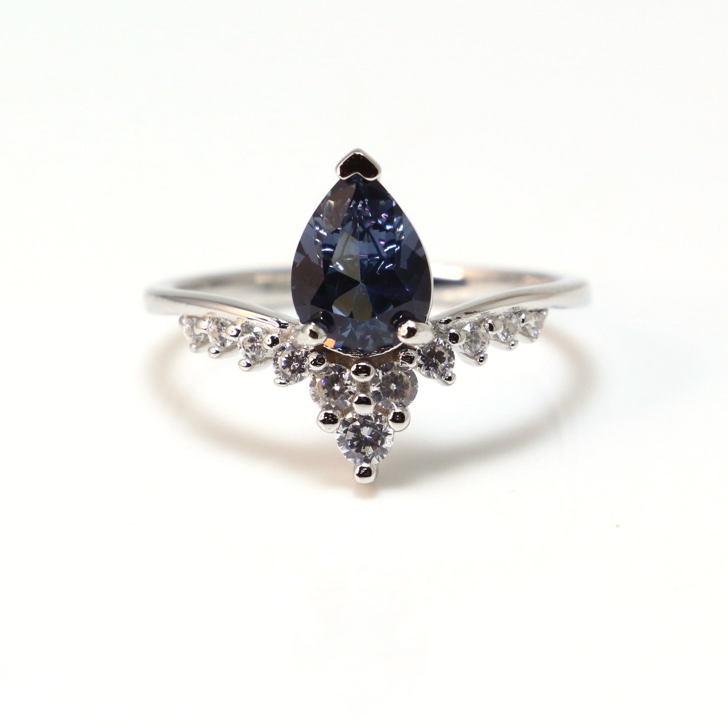Zultanite 925 Sterling Silver Ring - Chainstones