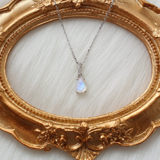 How to Build an Everyday Jewelry Capsule: 4 Sterling Silver Pieces That Work Together - Chainstones