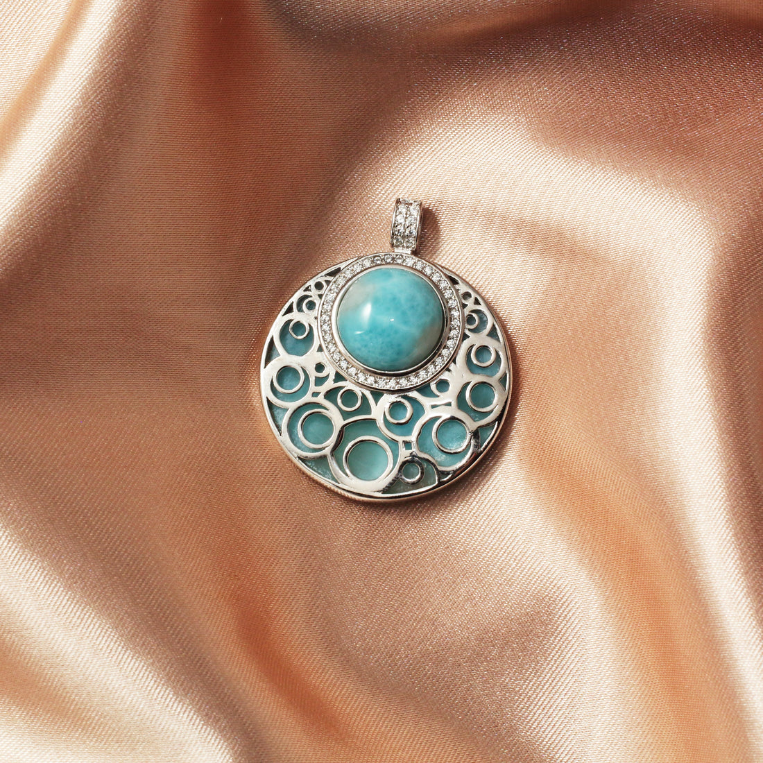 Captivating Beauty: The Allure of Silver Larimar Necklaces - Chainstones