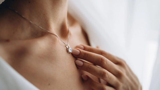 Expert Tips On Choosing The Ideal Silver Necklace Or Pendant - Chainstones