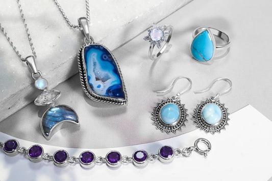 Capture the Seas: Crafting Perfect Looks with Coastal Jewelry - Chainstones