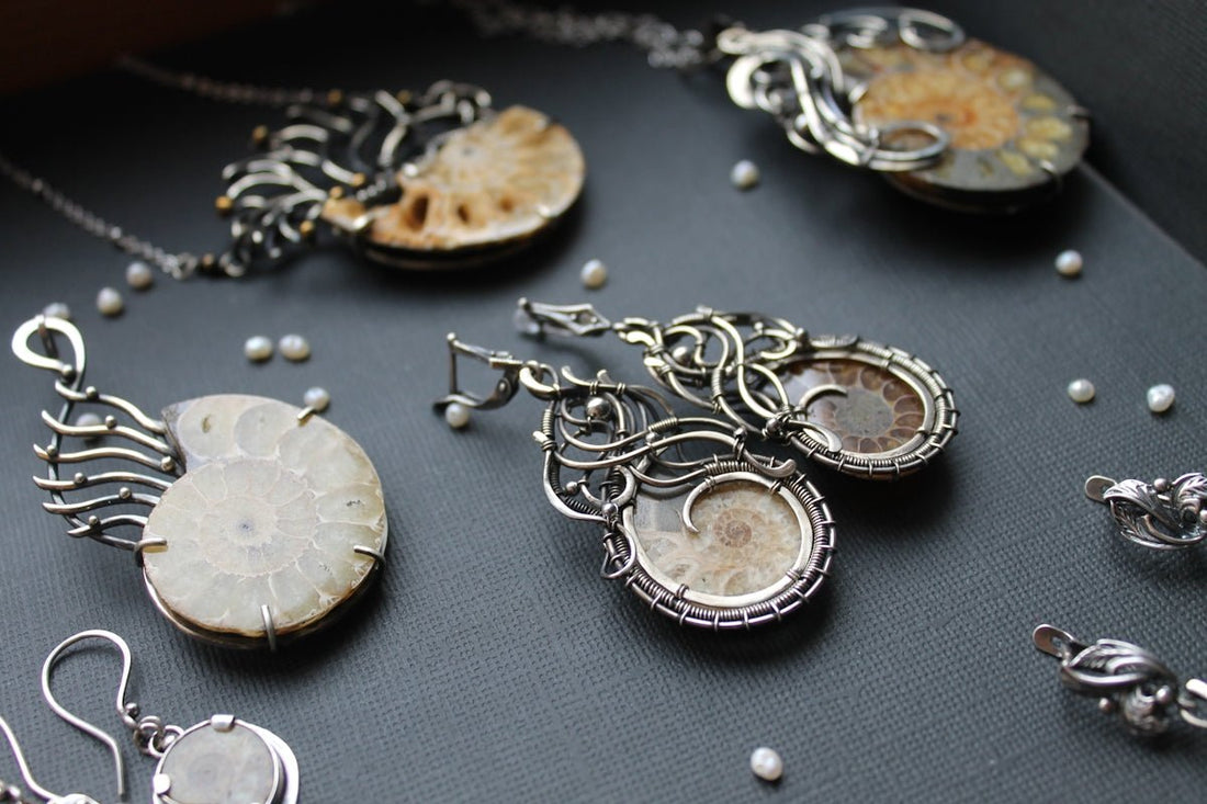 Lustrous Ocean Elegance: Unique Coastal Jewelry Pairing Guide - Chainstones