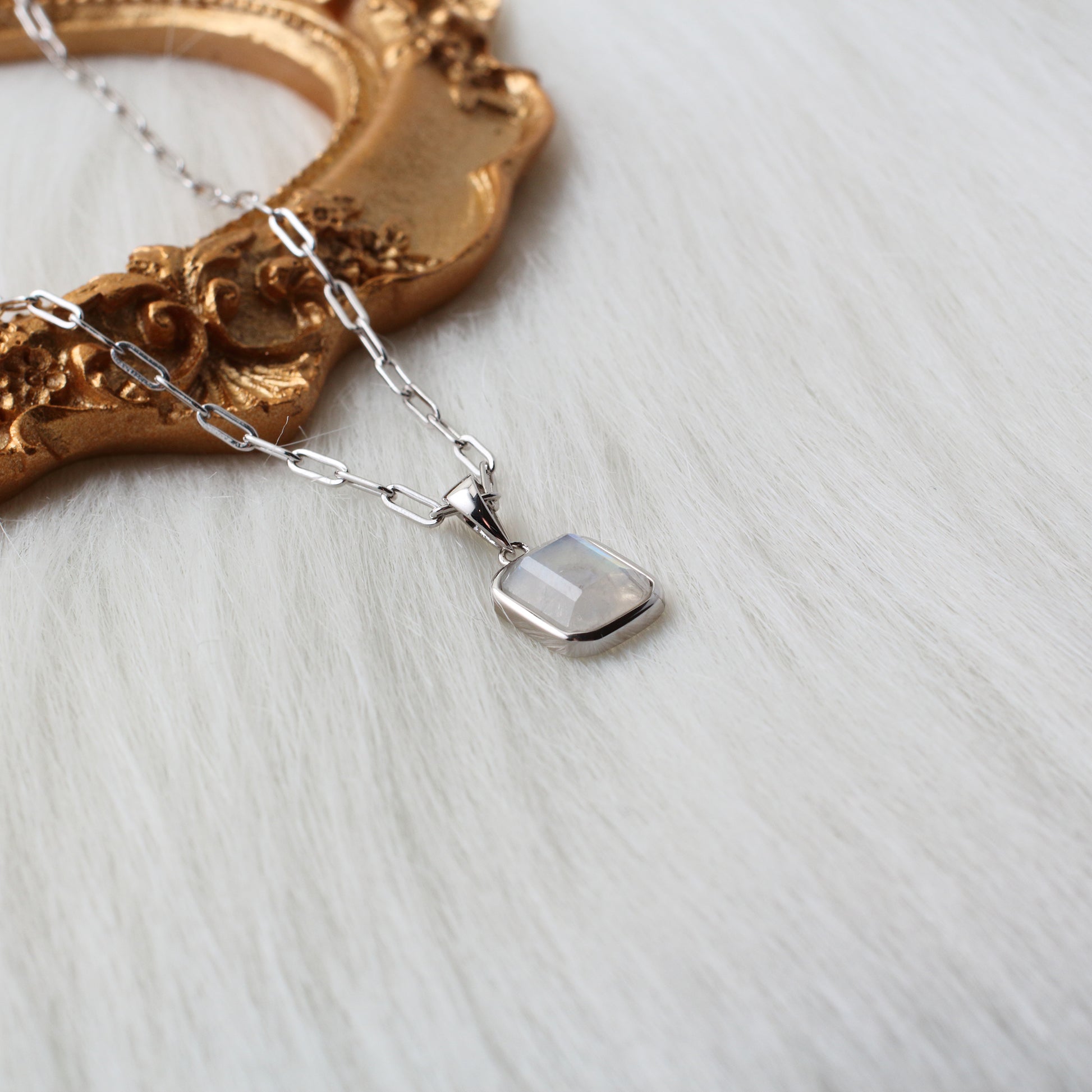 Moonstone Gemstones White Gold Pendant Necklace - Chainstones