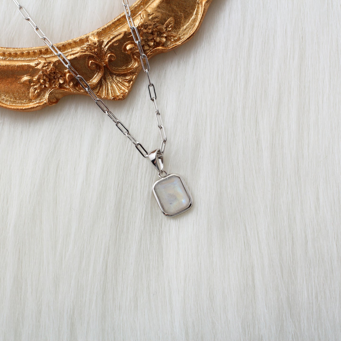 Moonstone Gemstones White Gold Pendant Necklace