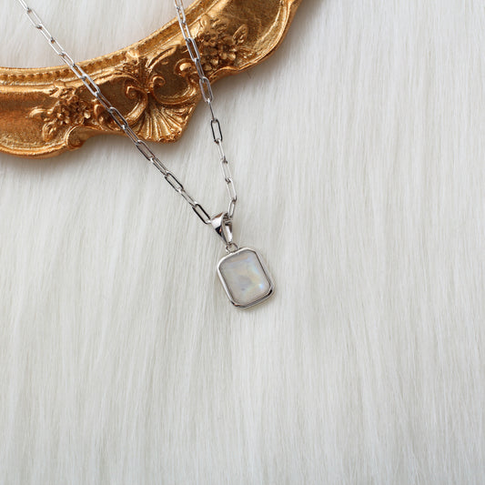 Moonstone Gemstones White Gold Pendant Necklace - Chainstones