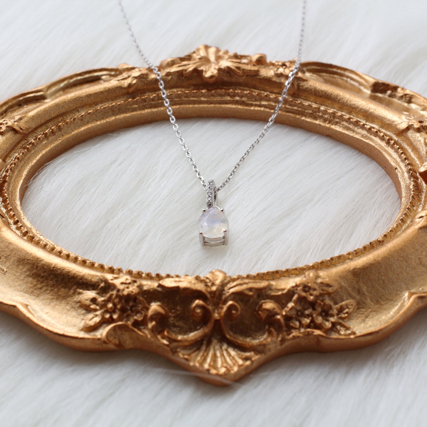 925 Sterling Silver Moonstone Gemstones Pendant Necklace