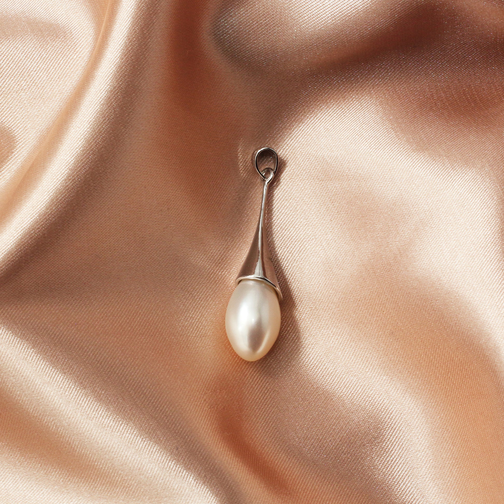Freshwater Pearl Pendant 