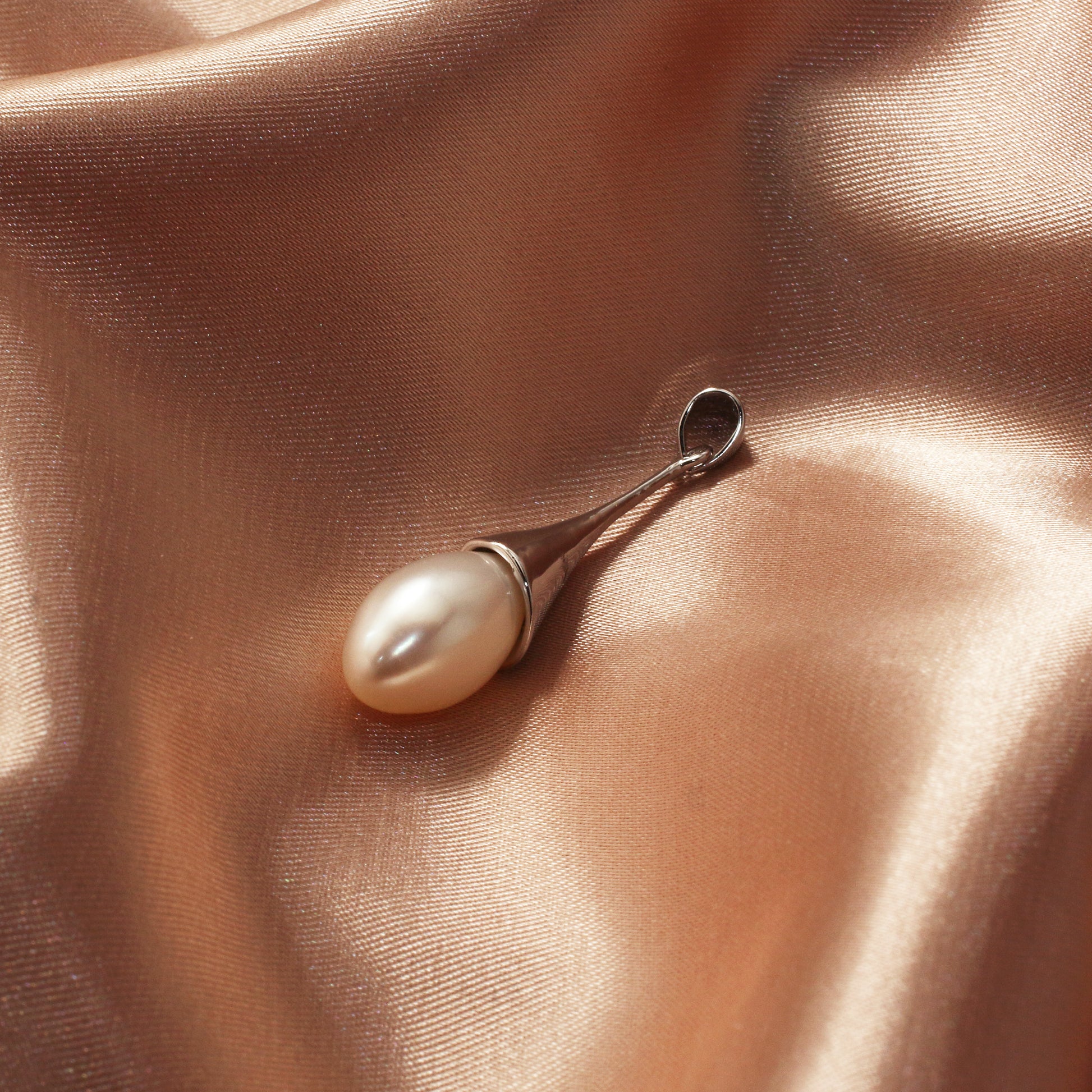 Freshwater Pearl Pendant 