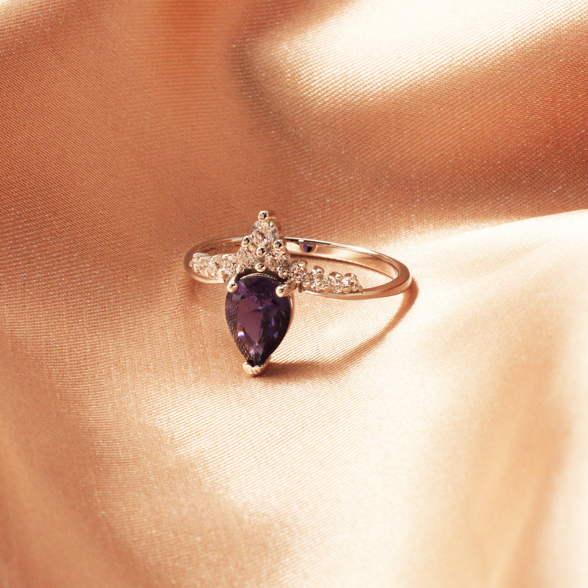 Zultanite 925 Sterling Silver Ring - Chainstones