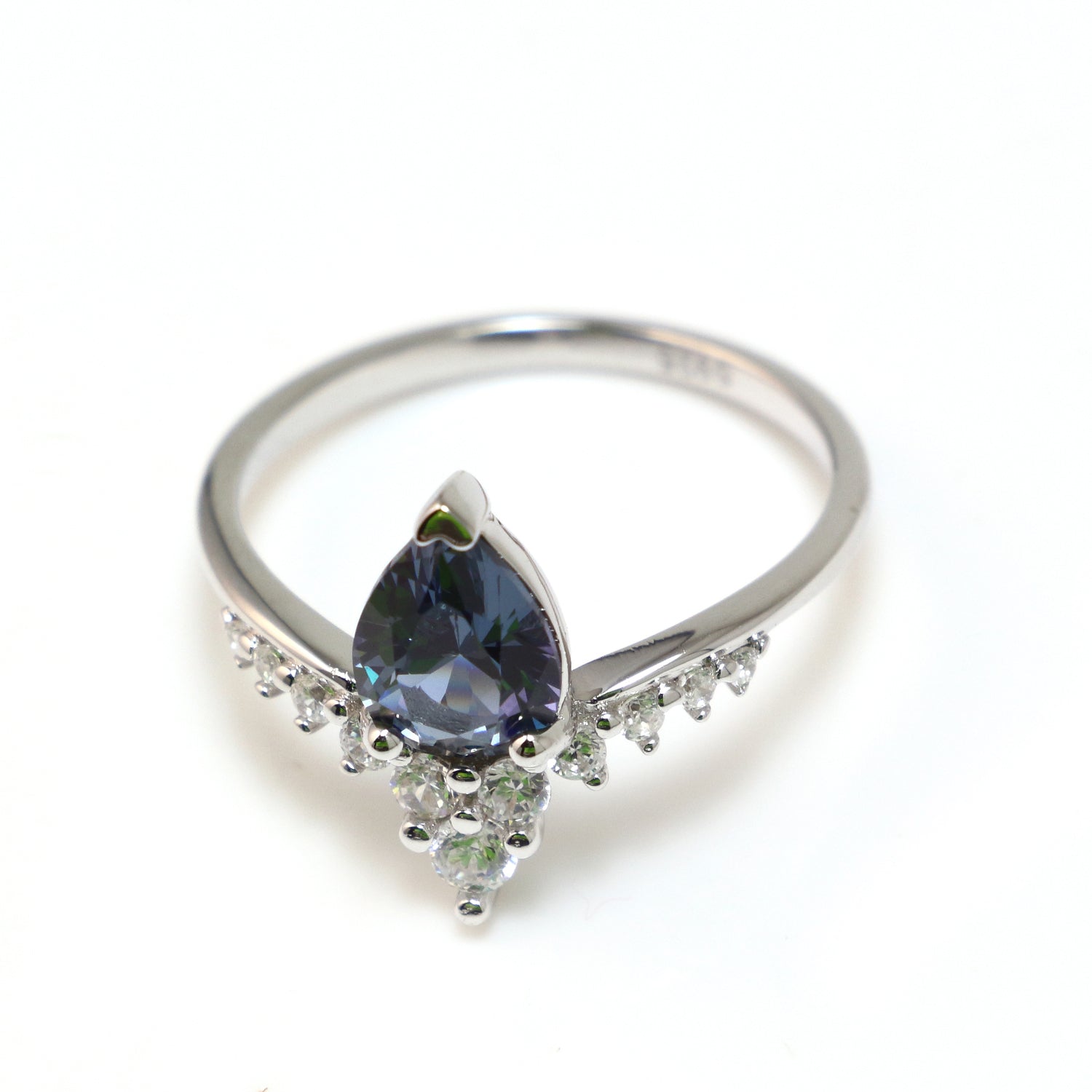 Zultanite 925 Sterling Silver Ring - Chainstones