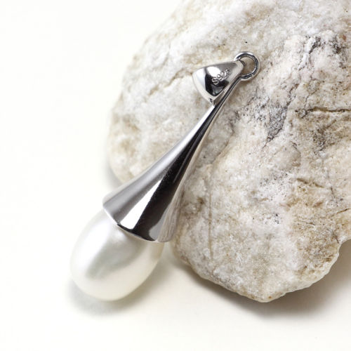 Freshwater Pearl Pendant 